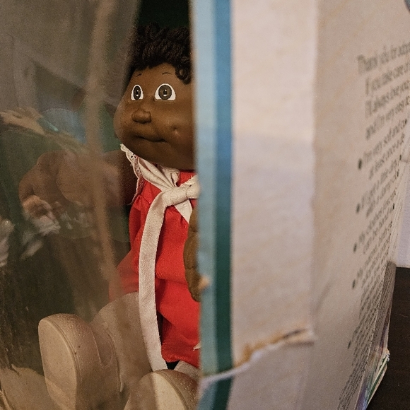 Vintage 1983 Cabbage Patch Kids Doll African American Girl In Box Complete. - Picture 5 of 13